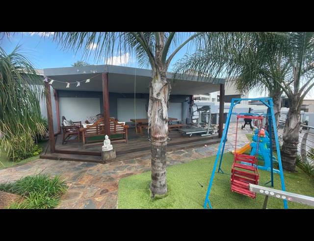 4 BEDROOM HOUSE FOR SALE IN ELDO VILLAGE